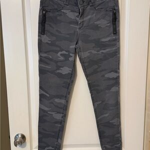 Democracy Gray Camouflage Skinny Jeans